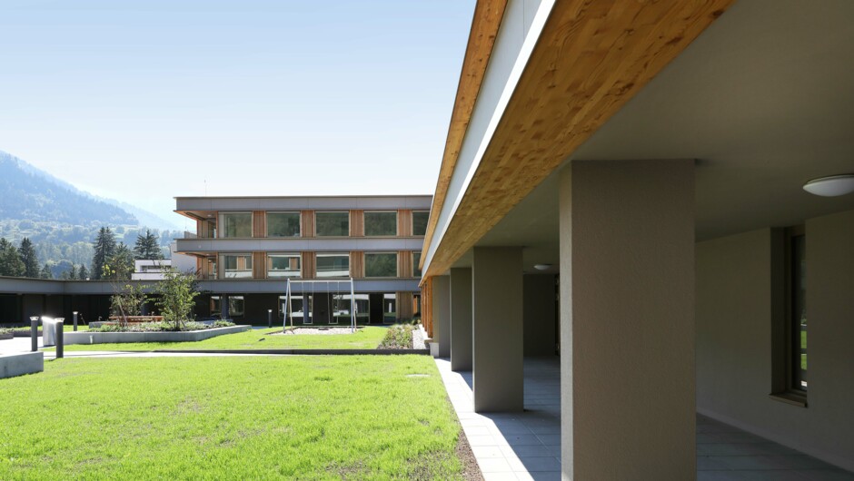 Gewerbepark-Marcau-Ilanz-Aussen-Sohm-HolzBautechnik-15