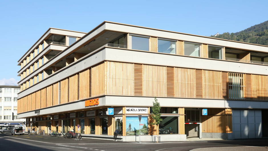 Gewerbepark-Marcau-Ilanz-Aussen-Sohm-HolzBautechnik-01