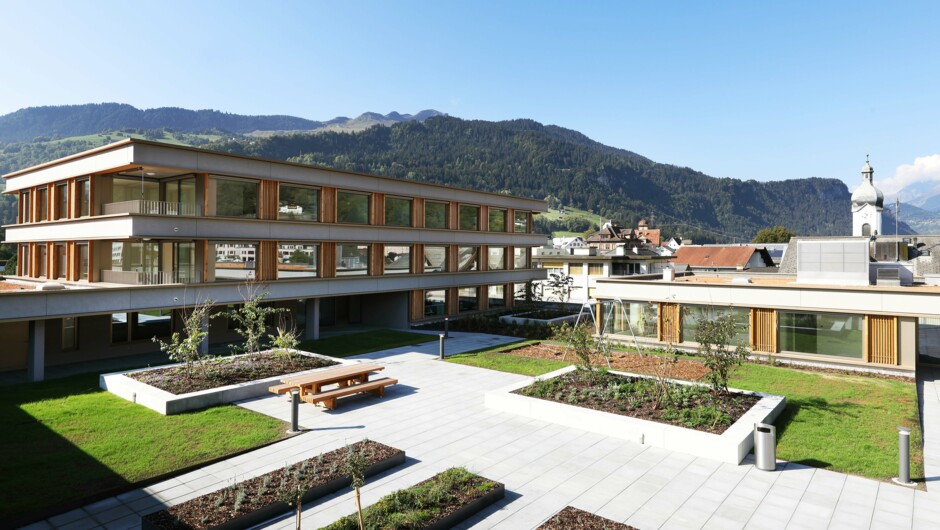 Gewerbepark-Marcau-Ilanz-Aussen-Sohm-HolzBautechnik-10