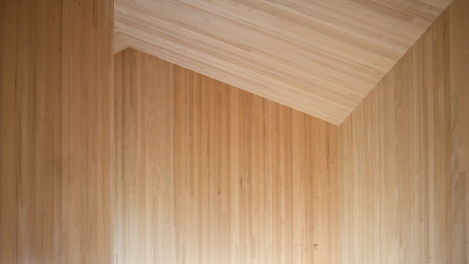 Einfamilienhaus Bosshart Altenrhein Innen Sohm HolzBautechnik Galerie und Dachschräge